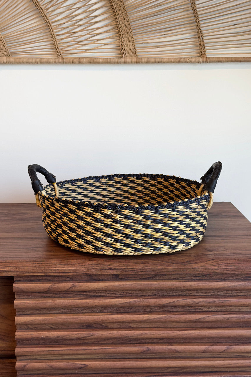Checkered Tray Basket