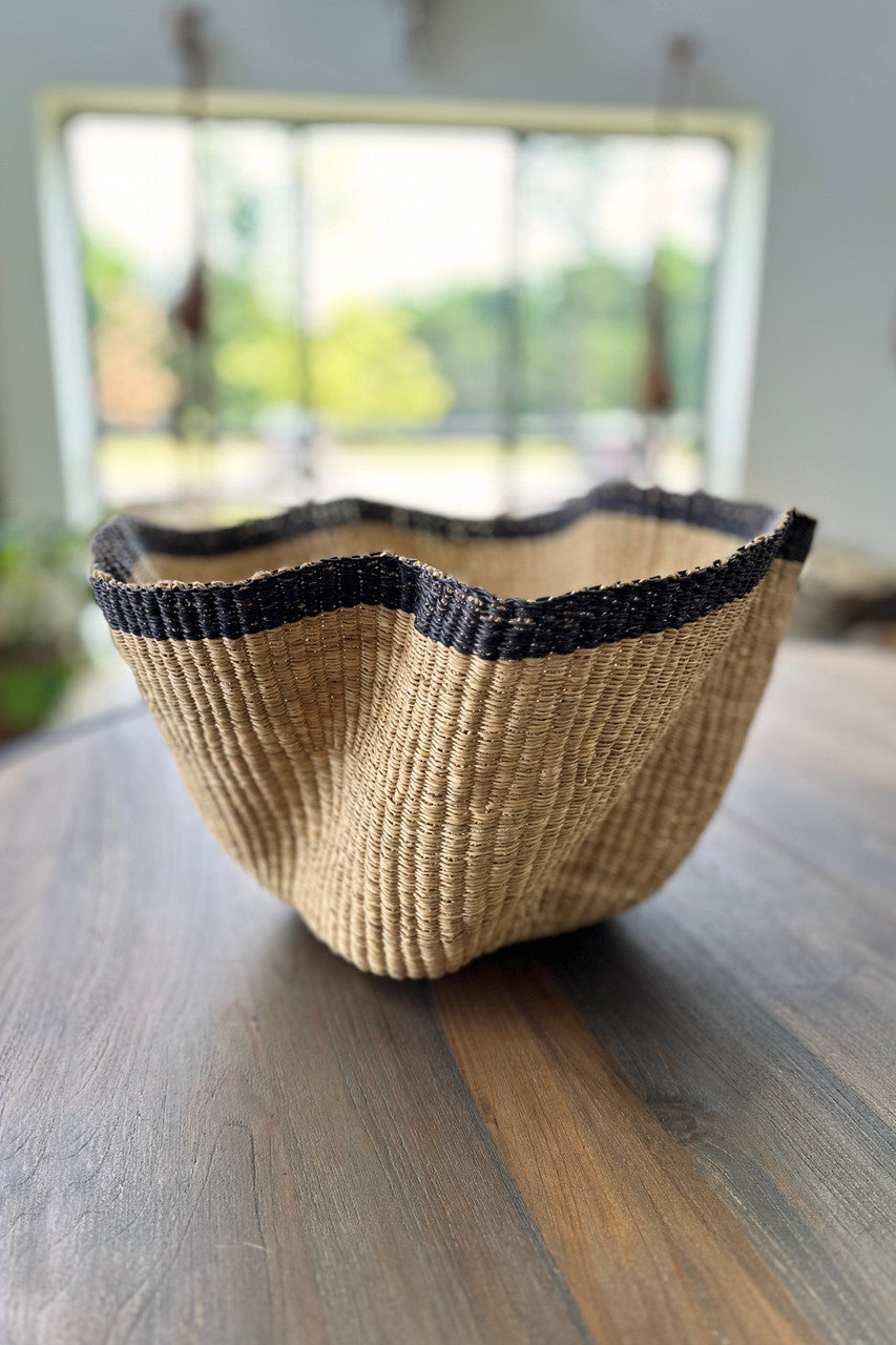 Black Dipped Wavy Basket