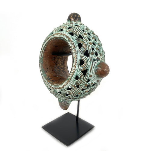 Bridal Bronze Bangle Statue