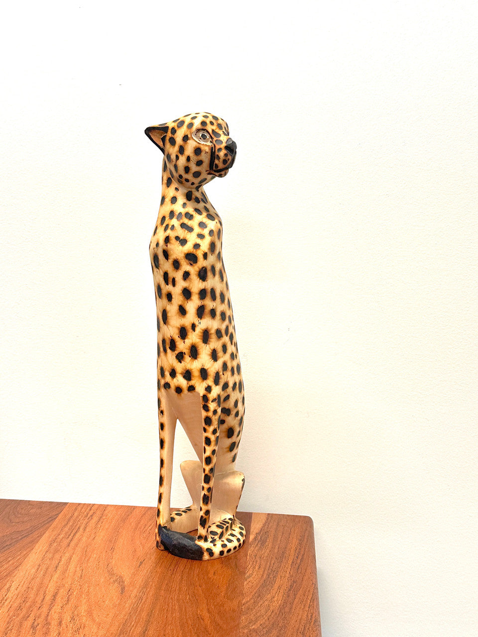 Sitting Cheetah Statue